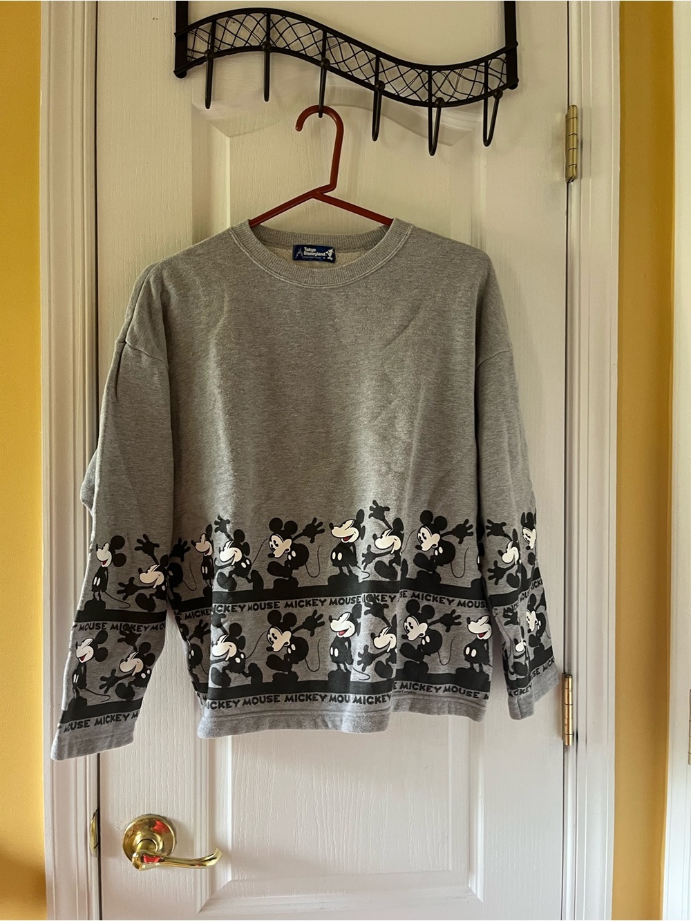 Vintage Tokyo Disney Mickey Mouse Grey Graphic Sweatshirt